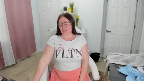 Snapshot of vika7333 chatting on 8, 2, 2025 Ukrainian-woman online show from 8, 2, 2025