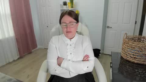 Snapshot of vika7333 chatting on 11, 2, 2025 Ukrainian-woman online show from 11, 2, 2025