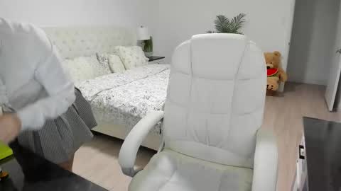 Ukrainian-woman online show from 20, 2, 2026