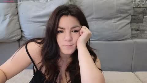 follow my fansly  online show from 6, 10, 2025