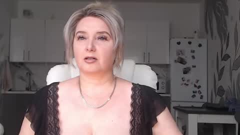 Vikaohair online show from 8, 5, 2026