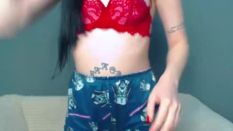 Snapshot of viki_kelt chatting on 15, 12, 2024 Viki Kelt online show from 15, 12, 2024