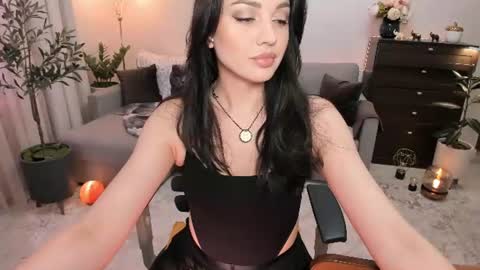 Snapshot of vikibellson chatting on 24, 6, 2026 Viki Bellson online show from 24, 6, 2026