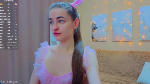 vikiberry online show from 4, 4, 2026