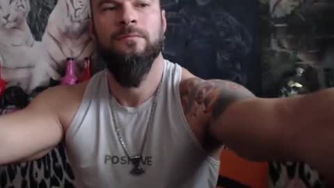 Snapshot of viking_me chatting on 5, 1, 2025 viking online show from 5, 1, 2025