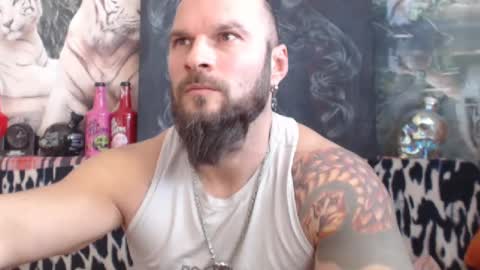 Snapshot of viking_me chatting on 5, 1, 2025 viking online show from 5, 1, 2025