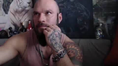 Snapshot of viking_me chatting on 25, 1, 2025 viking online show from 25, 1, 2025
