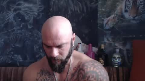 Snapshot of viking_me chatting on 3, 10, 2025 viking online show from 3, 10, 2025
