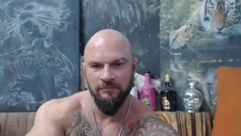 Snapshot of viking_me chatting on 4, 10, 2025 viking online show from 4, 10, 2025
