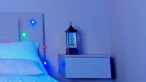 VIKKI online show from 25, 12, 2024