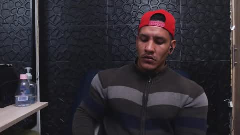 Viktor Herrera online show from 13, 10, 2025