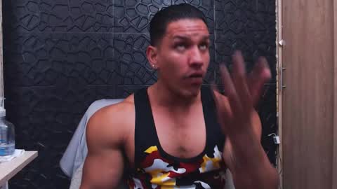 Viktor Herrera online show from 16, 10, 2025