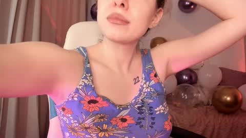 Vikky online show from 28, 10, 2025