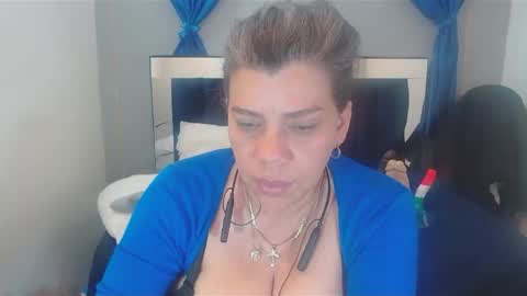 Snapshot of vikyadams chatting on 4, 2, 2025 VIKY ADAMS online show from 4, 2, 2025