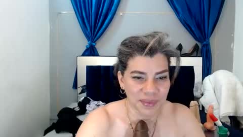 Snapshot of vikyadams chatting on 10, 2, 2025 VIKY ADAMS online show from 10, 2, 2025