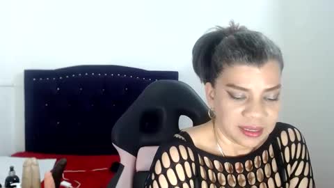 Snapshot of vikyadams chatting on 20, 2, 2025 VIKY ADAMS online show from 20, 2, 2025