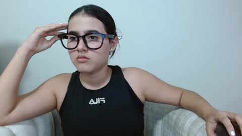 vikysexy28 online show from 18, 2, 2025