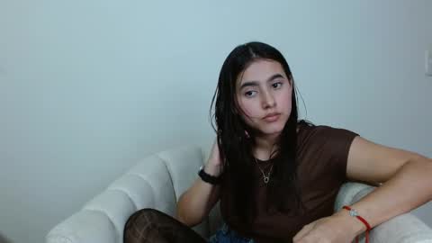 vikysexy28 online show from 6, 3, 2025