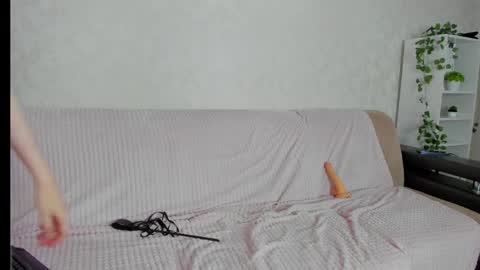 Snapshot of vin_val chatting on 8, 5, 2026 Mery online show from 8, 5, 2026