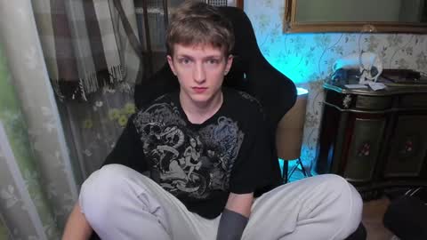 Snapshot of vince__dice chatting on 8, 2, 2025 Dimoooooon online show from 8, 2, 2025