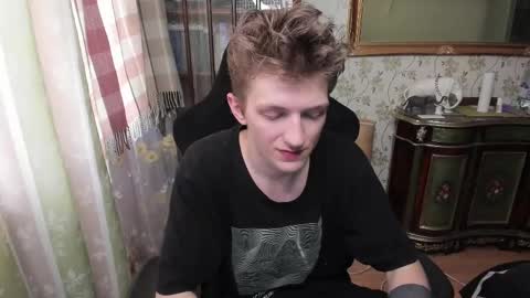 Snapshot of vince__dice chatting on 14, 2, 2025 Dimoooooon online show from 14, 2, 2025