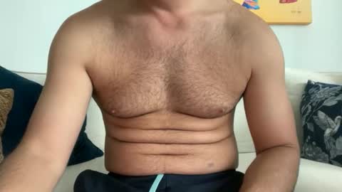 Snapshot of vincee2 chatting on 25, 10, 2025 vincee2 online show from 25, 10, 2025