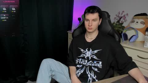 Vincent Strong online show from 15, 12, 2025