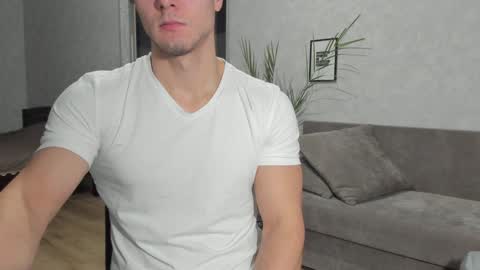 Snapshot of vincent_o chatting on 3, 1, 2025 Vincent. uncut 18cm online show from 3, 1, 2025