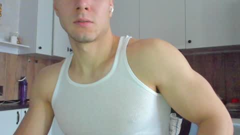 Snapshot of vincent_o chatting on 17, 1, 2025 Vincent. uncut 18cm online show from 17, 1, 2025