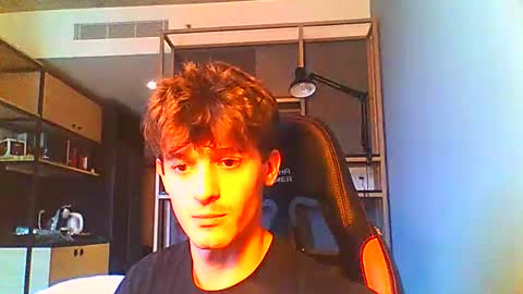 Snapshot of vincentprice69 chatting on 24, 10, 2025 vincentprice69 online show from 24, 10, 2025