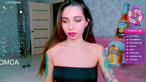 Vinkiepinkie online show from 3, 10, 2025