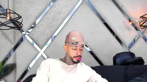 ---Vinzen--- online show from 22, 10, 2025