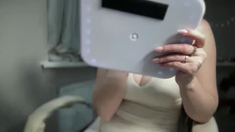 Funny  girl online show from 22, 2, 2025