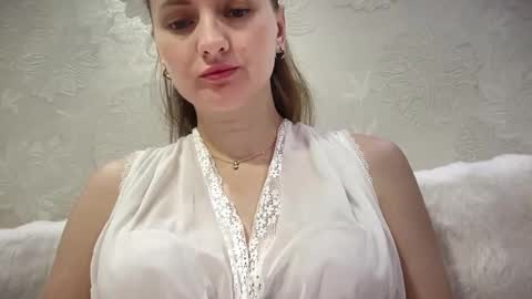 Funny  girl online show from 24, 9, 2025