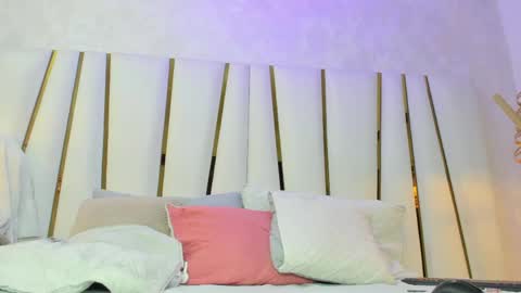 violeet_gray online show from 24, 5, 2026
