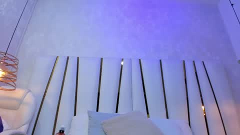 violeet_gray online show from 27, 5, 2026