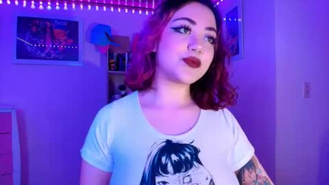 Snapshot of violeet_smile chatting on 26, 10, 2025 violet online show from 26, 10, 2025