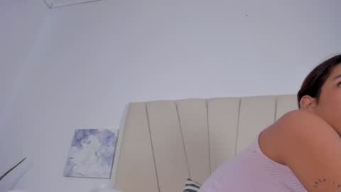 Violet online show from 8, 2, 2025