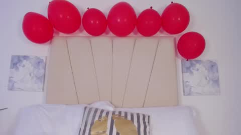 Violet online show from 14, 2, 2025