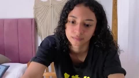 violet__15 online show from 25, 2, 2026