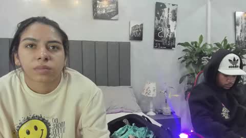 Violet and Myers online show from 23, 9, 2025