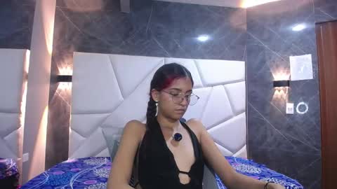 Violet online show from 13, 4, 2026