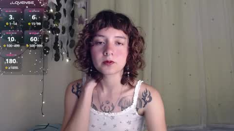 Violet online show from 4, 4, 2026