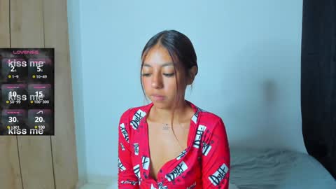 Snapshot of violet_casper_ chatting on 12, 12, 2024 Violet and Casper online show from 12, 12, 2024