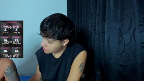 Snapshot of violet_casper_ chatting on 11, 1, 2025 Violet and Casper online show from 11, 1, 2025