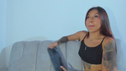 Snapshot of violet_casper_ chatting on 19, 12, 2025 Violet and Casper online show from 19, 12, 2025