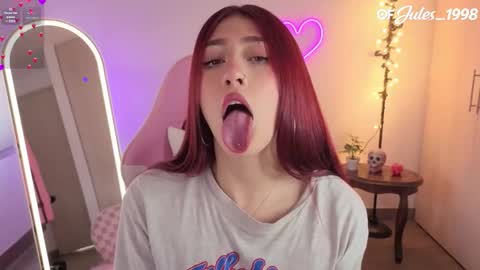 violet online show from 19, 3, 2026