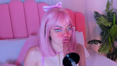 Snapshot of violet_cortez chatting on 18, 10, 2025 Vio online show from 18, 10, 2025