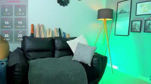 Snapshot of violet_kumar chatting on 14, 12, 2025 violet_kumar online show from 14, 12, 2025