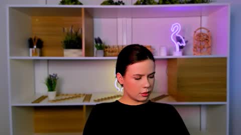 Snapshot of violet_moxi chatting on 4, 12, 2025 violet_moxi online show from 4, 12, 2025